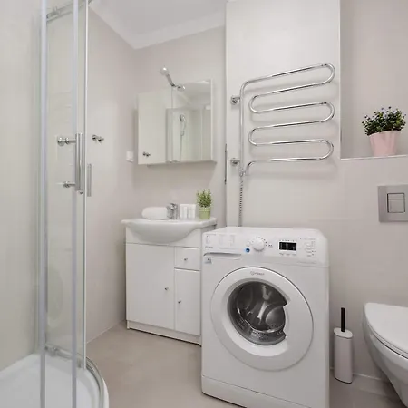 Apartman Stylish For 2 Guests In With Remote Work Space By Renters Varsó